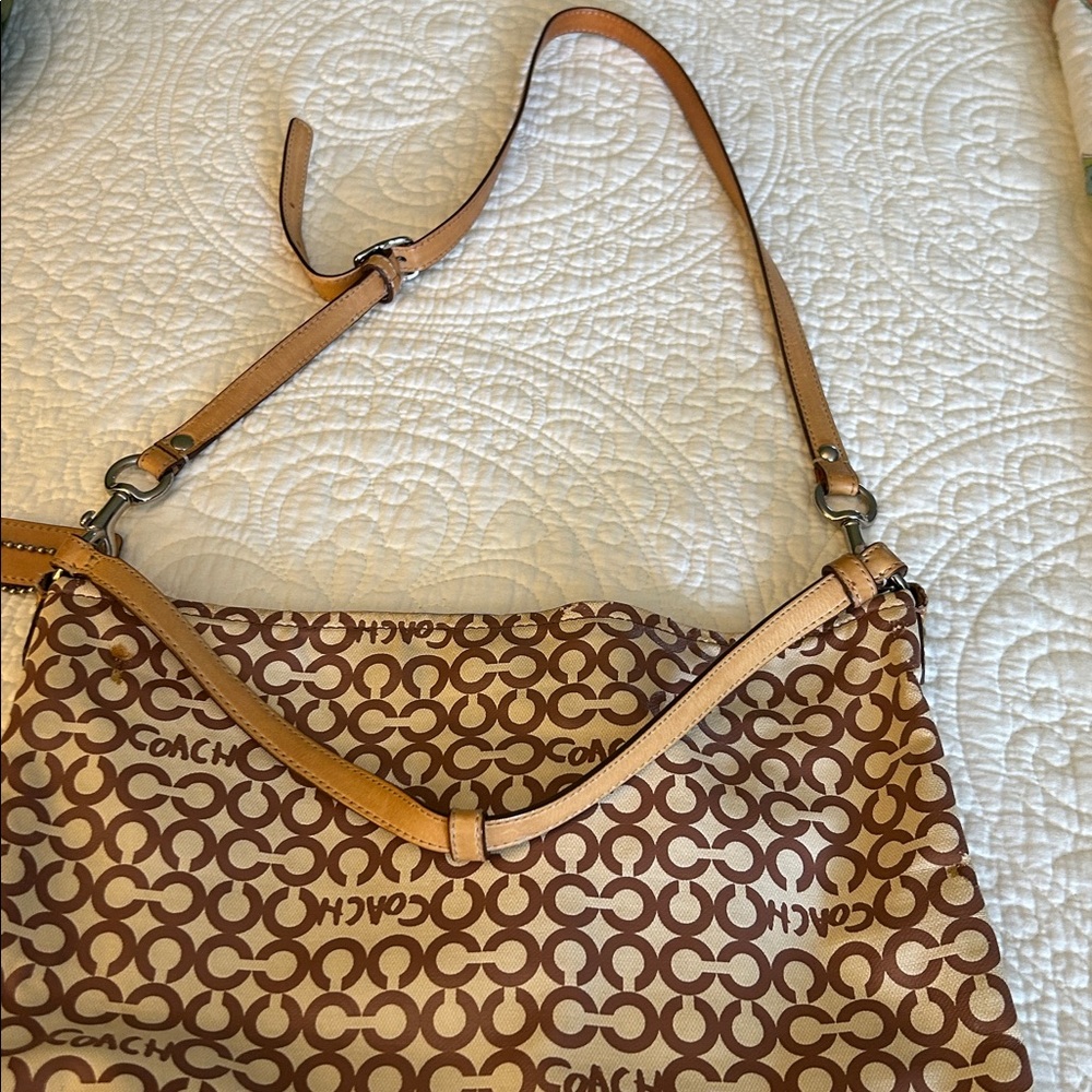 Coach Tan and Brown Signature Shoulder Bag - Picture 4 of 5